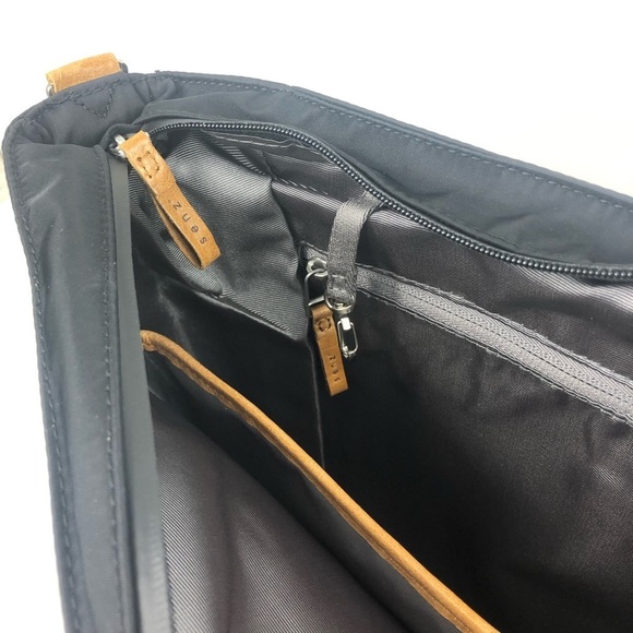 Senz LOU "PURE BLACK" HANDBAG - Picture 9 of 13